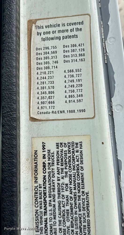 image for item EU6277 1997 International 4700  oil distributor truck