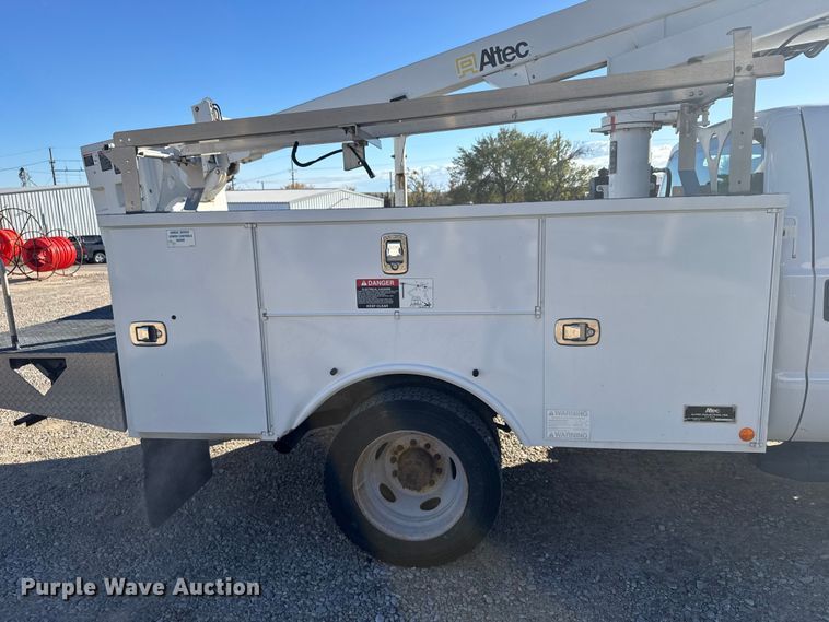 image for item EU6328 2015 Ford F450 Super Duty bucket truck