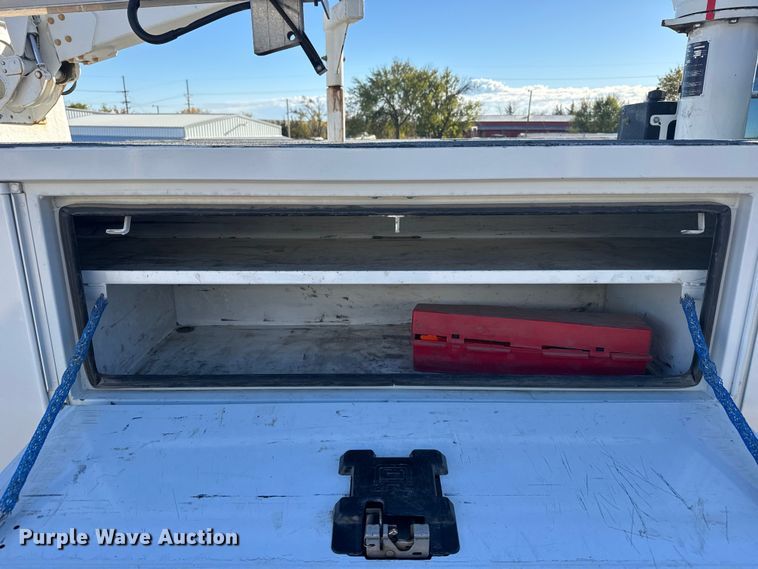 image for item EU6328 2015 Ford F450 Super Duty bucket truck