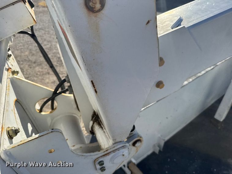 image for item EU6328 2015 Ford F450 Super Duty bucket truck