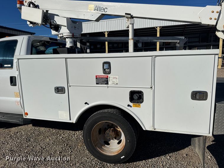image for item EU6328 2015 Ford F450 Super Duty bucket truck