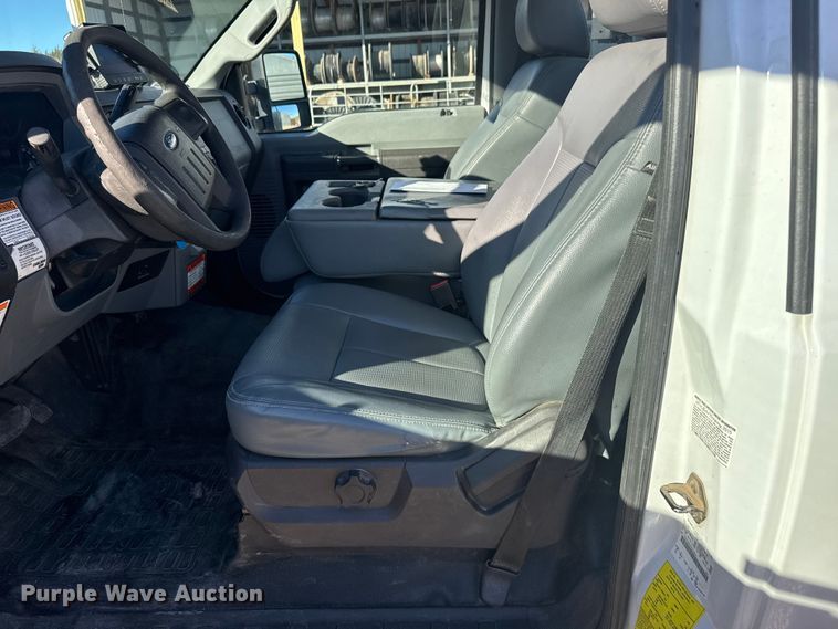 image for item EU6328 2015 Ford F450 Super Duty bucket truck