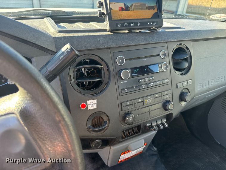 image for item EU6328 2015 Ford F450 Super Duty bucket truck