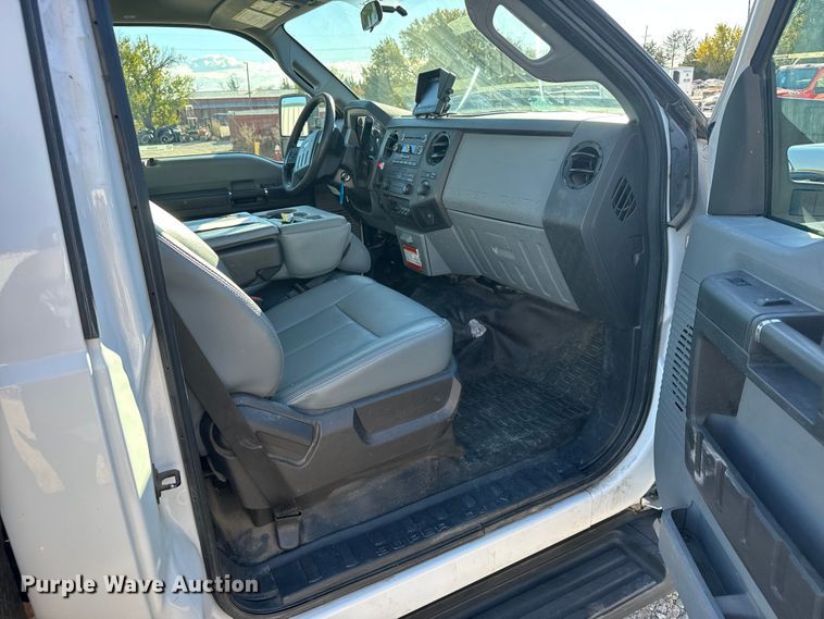 image for item EU6328 2015 Ford F450 Super Duty bucket truck