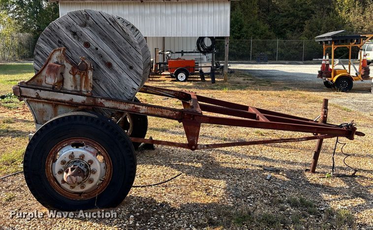 image for item EU7015 Reel trailer