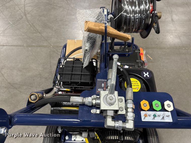 image for item EU7068 2022 Makinex DPW-2500-DS pressure washer