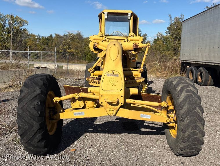 image for item EV2542 Allis Chalmers rigid frame motor grader