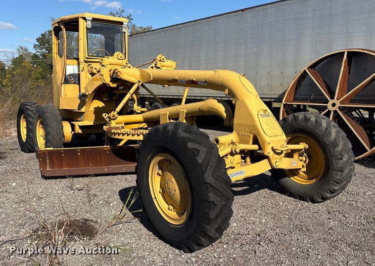 image for item EV2542 Allis Chalmers rigid frame motor grader