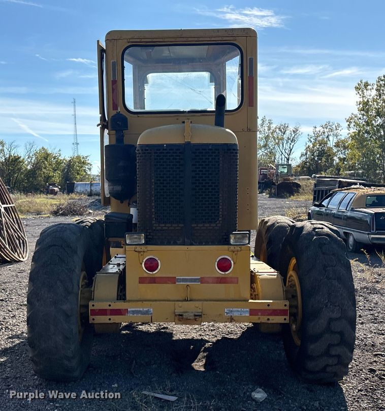 image for item EV2542 Allis Chalmers rigid frame motor grader