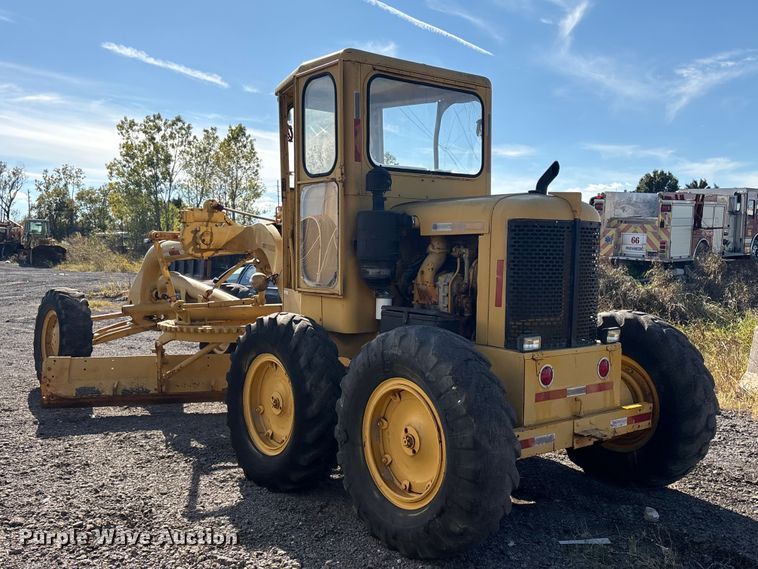 image for item EV2542 Allis Chalmers rigid frame motor grader