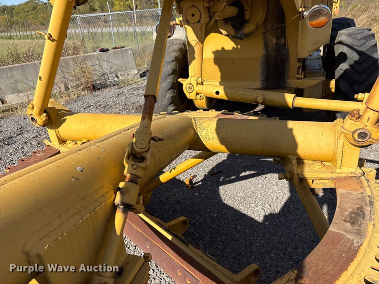 image for item EV2542 Allis Chalmers rigid frame motor grader