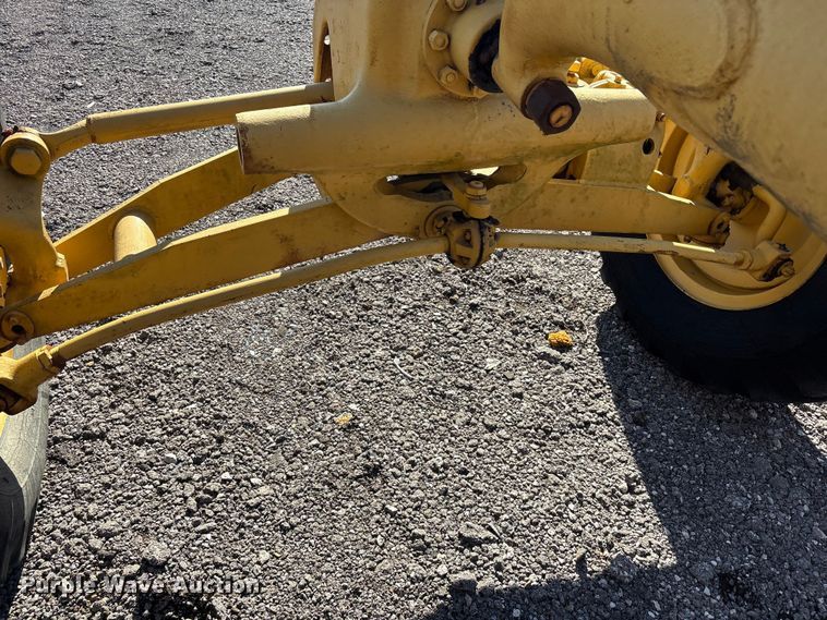 image for item EV2542 Allis Chalmers rigid frame motor grader