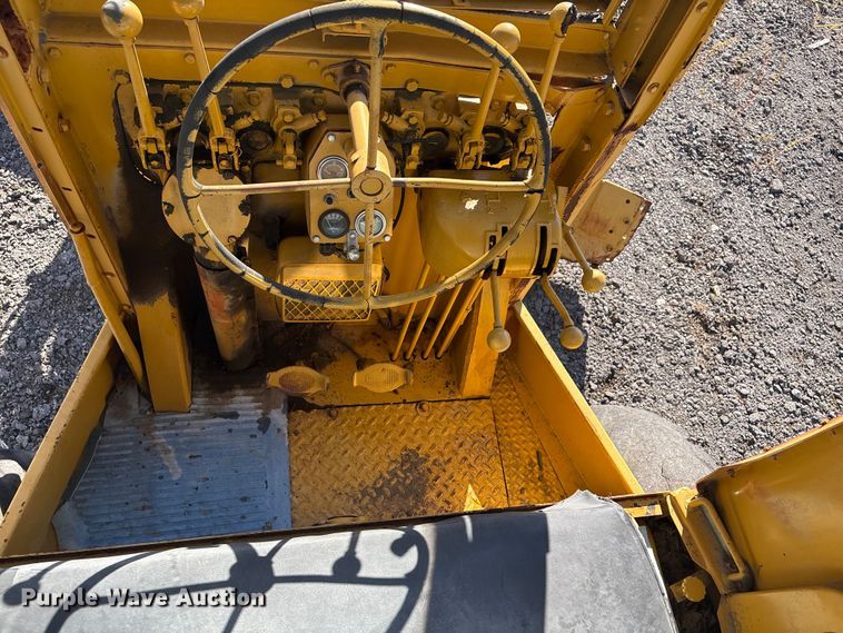 image for item EV2542 Allis Chalmers rigid frame motor grader