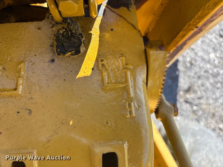 image for item EV2542 Allis Chalmers rigid frame motor grader