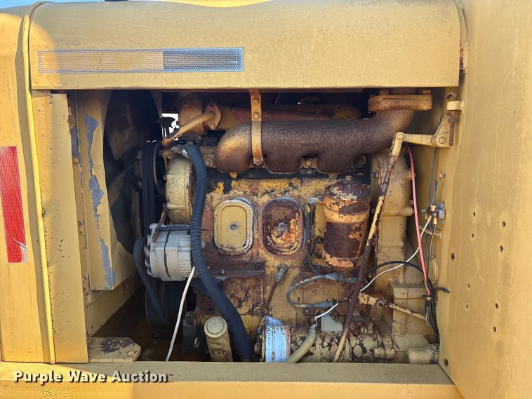 image for item EV2542 Allis Chalmers rigid frame motor grader