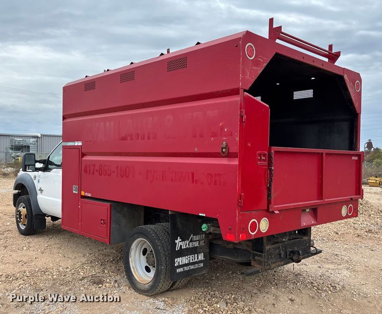 image for item EV3218 2011 Ford F550 Super Duty chipper truck