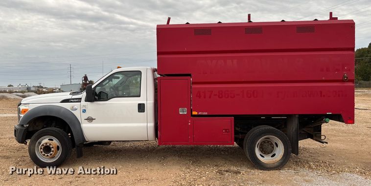 image for item EV3218 2011 Ford F550 Super Duty chipper truck
