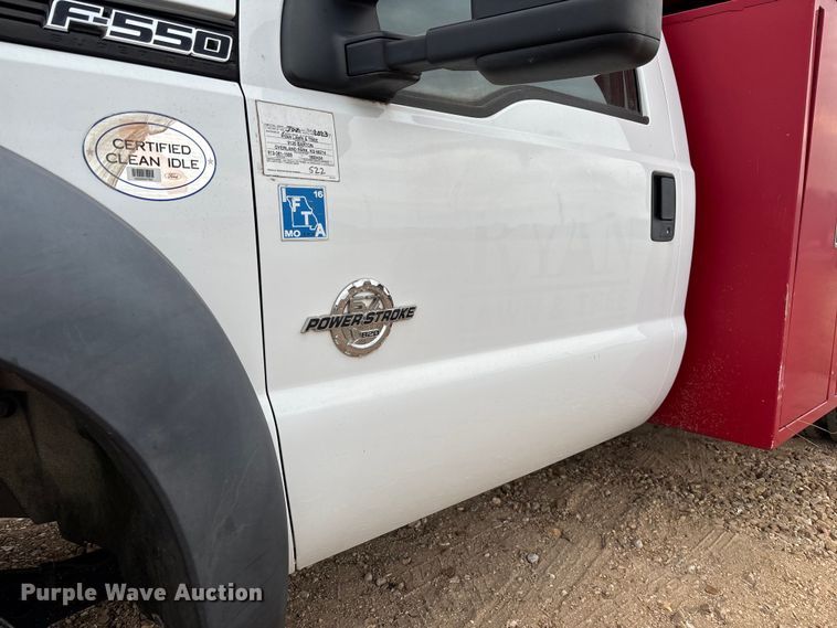 image for item EV3218 2011 Ford F550 Super Duty chipper truck