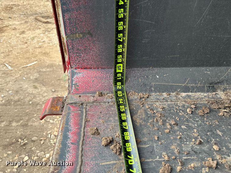 image for item EV3218 2011 Ford F550 Super Duty chipper truck