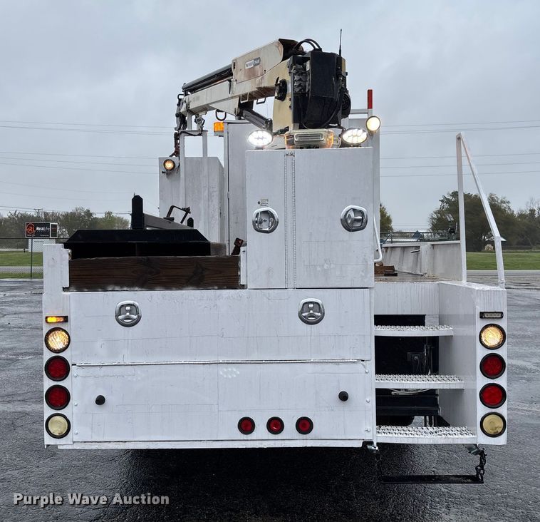 image for item EV3220 2007 Freightliner M2 utility / service truck