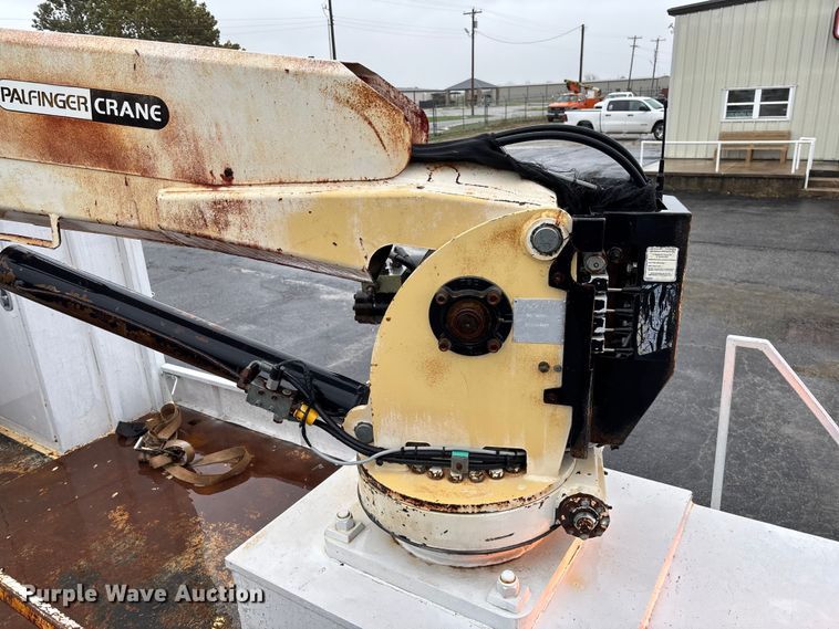 image for item EV3220 2007 Freightliner M2 utility / service truck