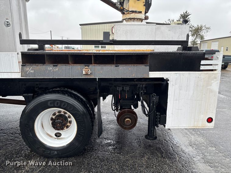 image for item EV3220 2007 Freightliner M2 utility / service truck