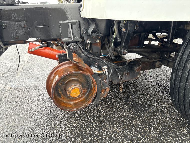 image for item EV3220 2007 Freightliner M2 utility / service truck