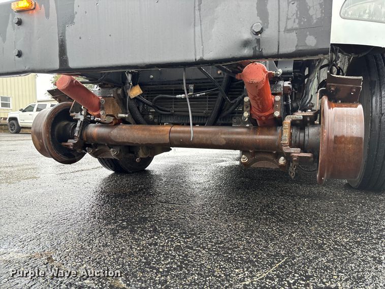 image for item EV3220 2007 Freightliner M2 utility / service truck