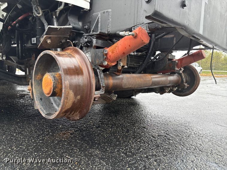 image for item EV3220 2007 Freightliner M2 utility / service truck