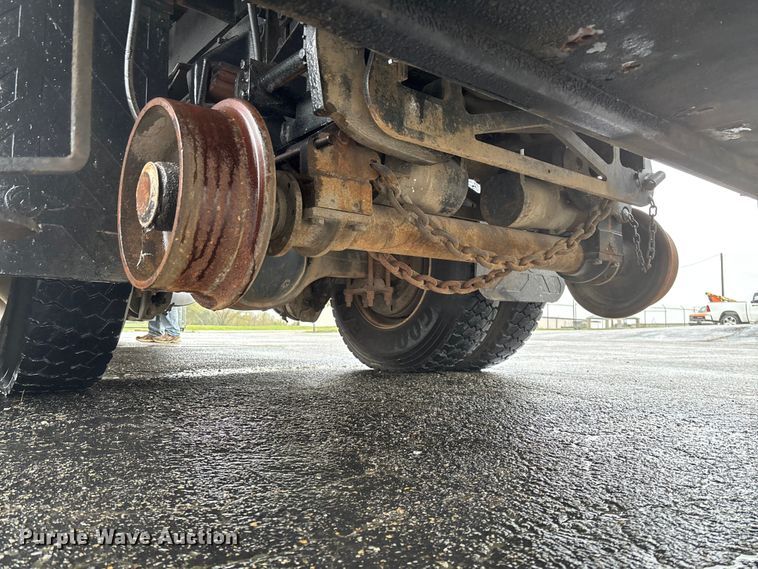 image for item EV3220 2007 Freightliner M2 utility / service truck