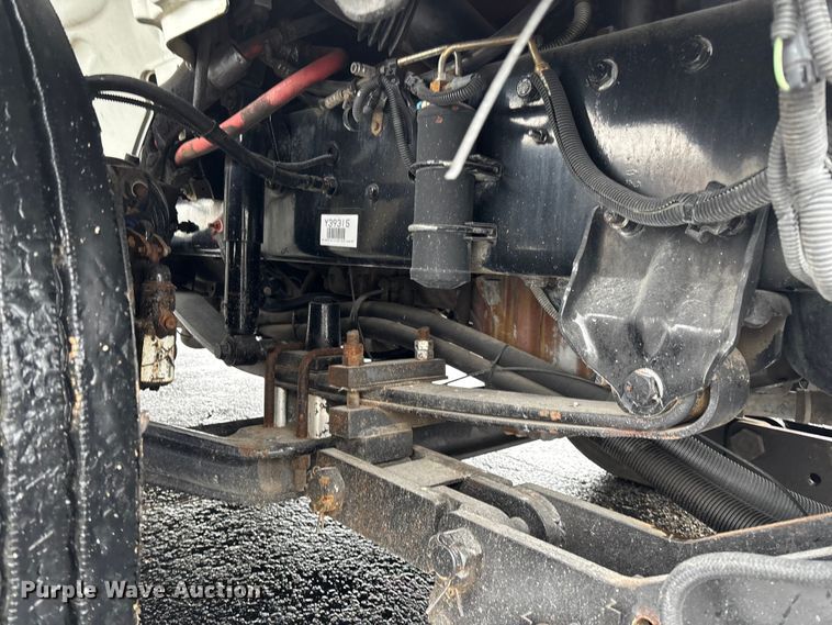 image for item EV3220 2007 Freightliner M2 utility / service truck