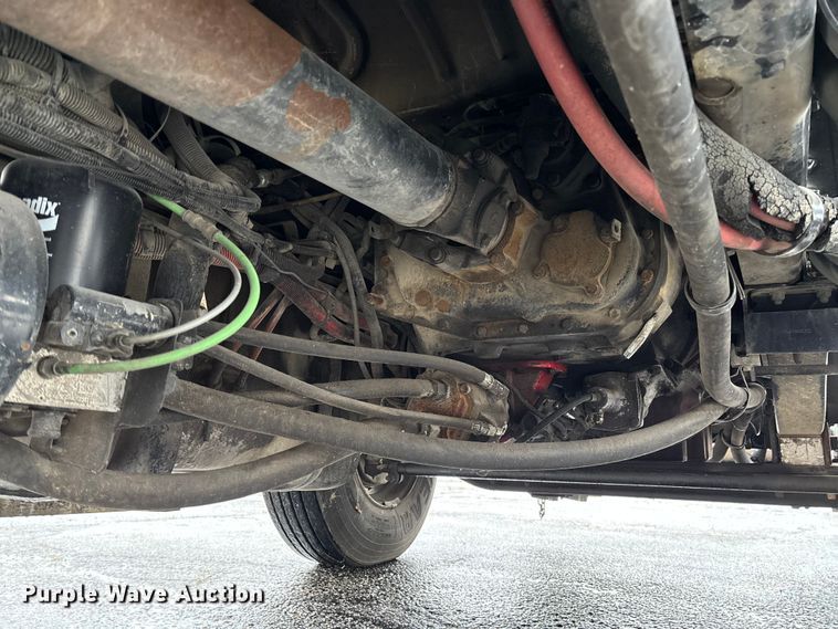 image for item EV3220 2007 Freightliner M2 utility / service truck