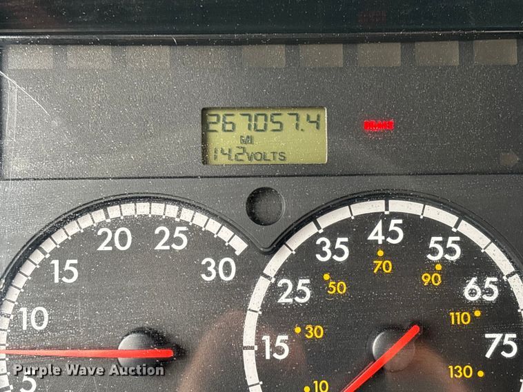 image for item EV3220 2007 Freightliner M2 utility / service truck