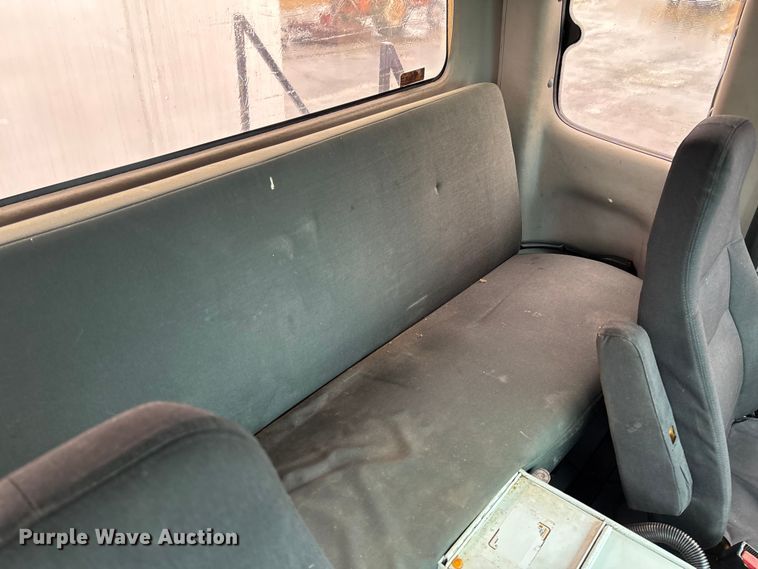 image for item EV3220 2007 Freightliner M2 utility / service truck