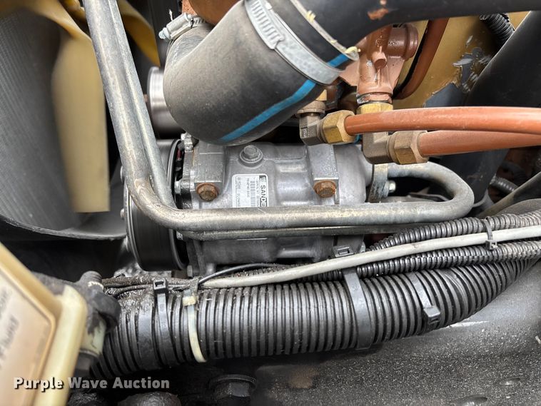 image for item EV3220 2007 Freightliner M2 utility / service truck