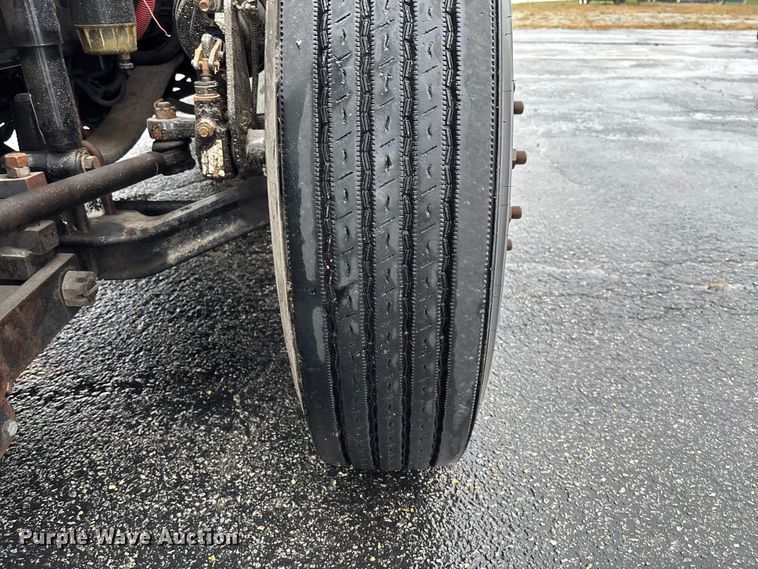 image for item EV3220 2007 Freightliner M2 utility / service truck