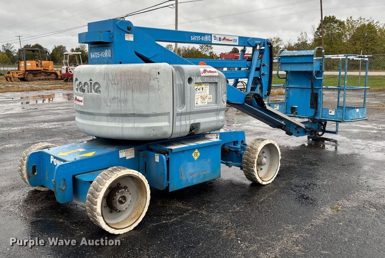 image for item EV3221 2001 Genie Z-45/25 boom lift