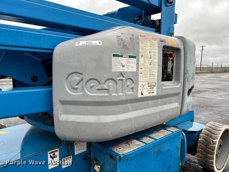 image for item EV3221 2001 Genie Z-45/25 boom lift