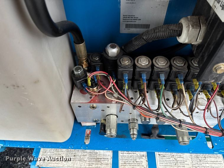 image for item EV3221 2001 Genie Z-45/25 boom lift