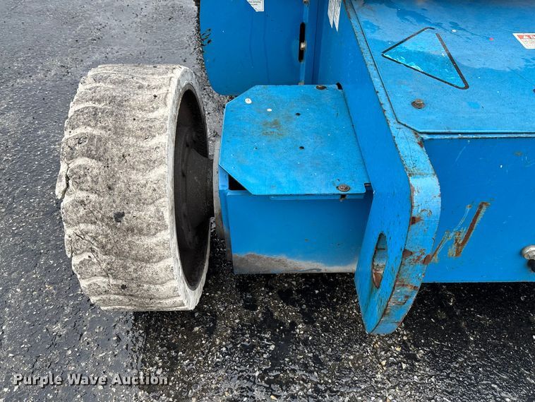 image for item EV3221 2001 Genie Z-45/25 boom lift