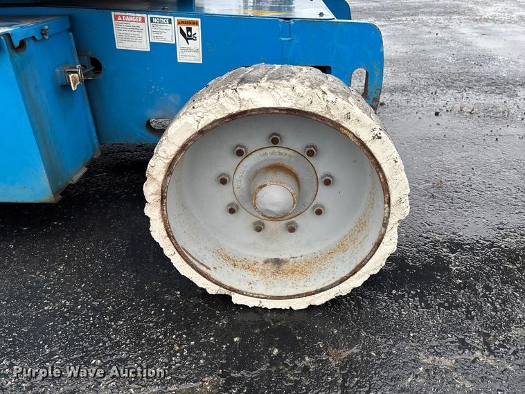 image for item EV3221 2001 Genie Z-45/25 boom lift