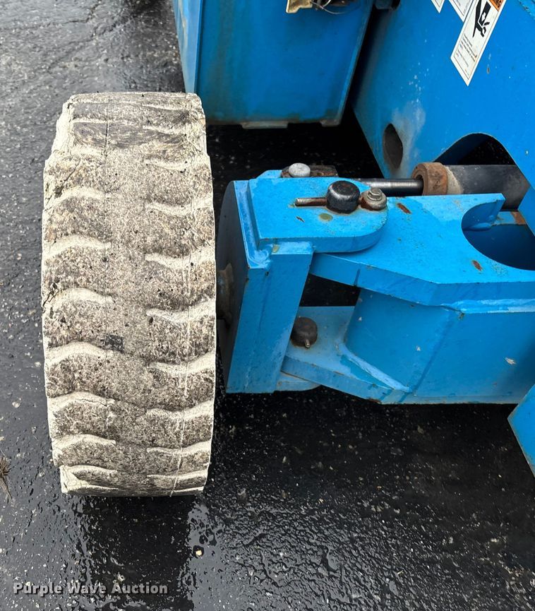 image for item EV3221 2001 Genie Z-45/25 boom lift