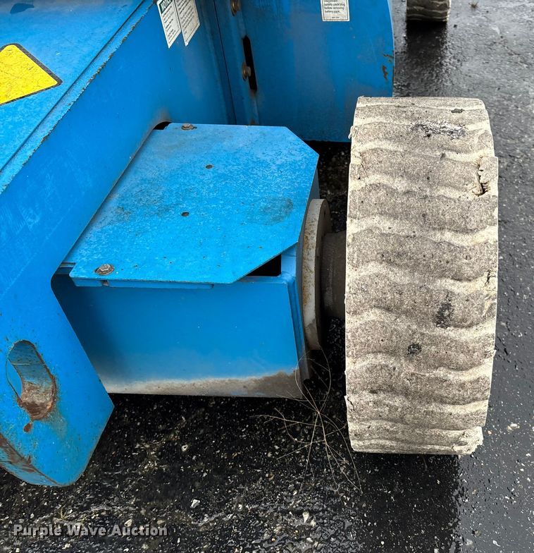 image for item EV3221 2001 Genie Z-45/25 boom lift