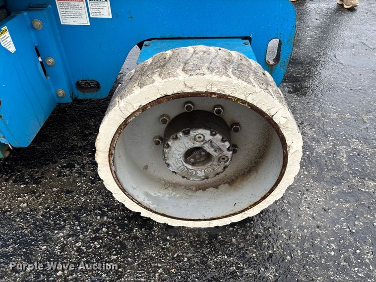 image for item EV3221 2001 Genie Z-45/25 boom lift