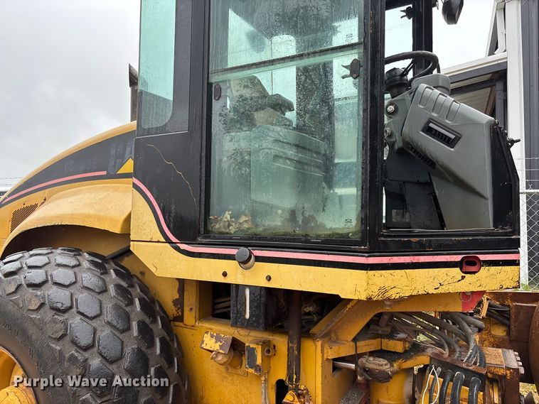 image for item EV3225 2003 Caterpillar CS-563E single drum vibratory roller