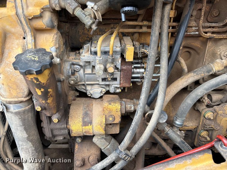 image for item EV3225 2003 Caterpillar CS-563E single drum vibratory roller