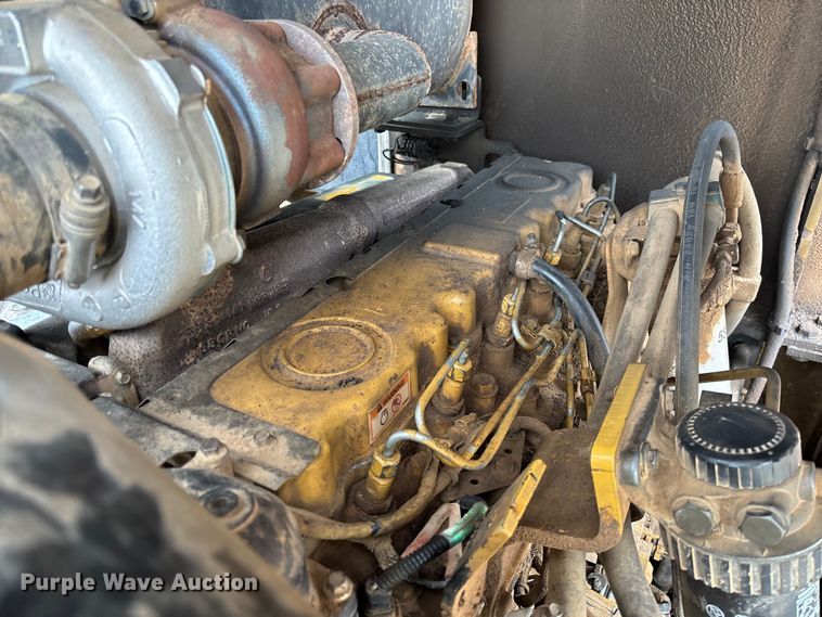 image for item EV3225 2003 Caterpillar CS-563E single drum vibratory roller