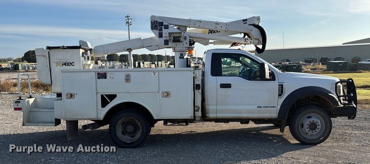 CAMIóN CON CANASTILLA 2019 FORD ALTEC