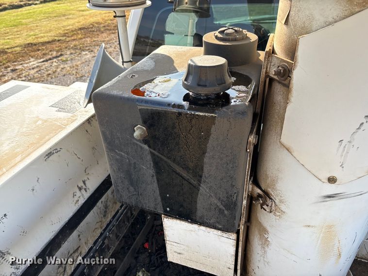 image for item EV3229 2019 Ford F550 bucket truck