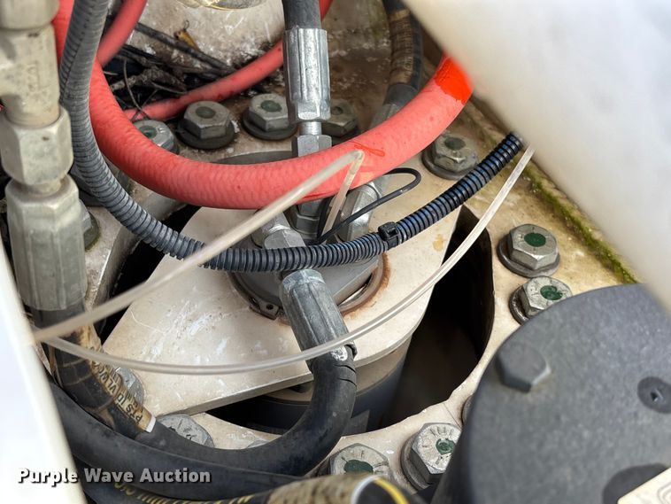 image for item EV3229 2019 Ford F550 bucket truck